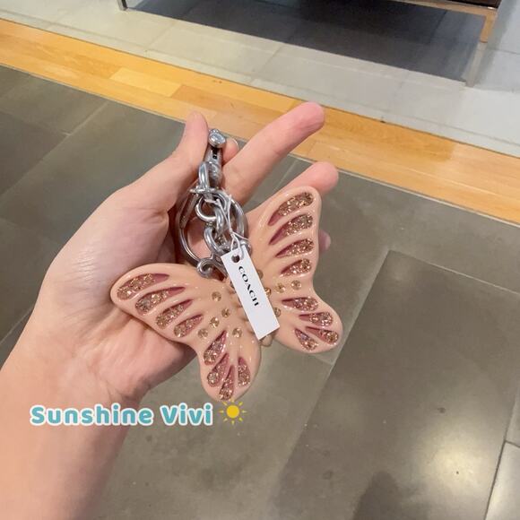 NWT Bundle Coach Butterfly Bag Charm CCD44 & CY666 Maggie Tote Leather Black - Picture 5 of 16